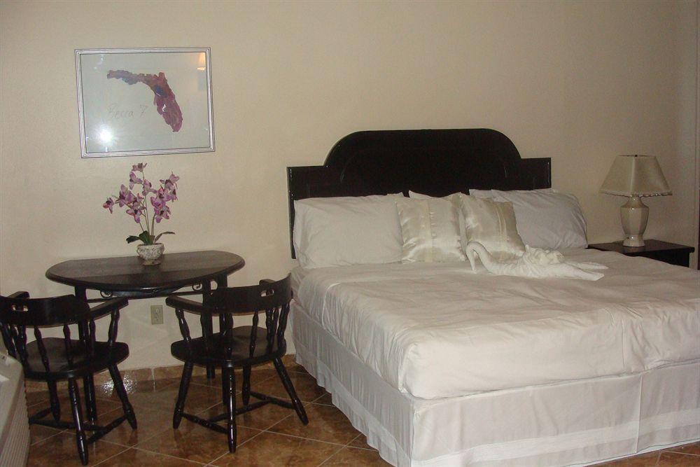 Sevilla Inn Kissimmee- Near Disney Экстерьер фото