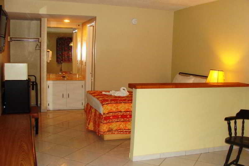 Sevilla Inn Kissimmee- Near Disney Экстерьер фото