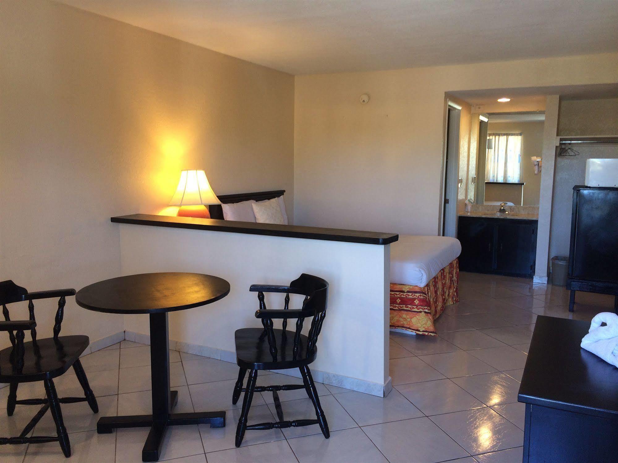 Sevilla Inn Kissimmee- Near Disney Экстерьер фото