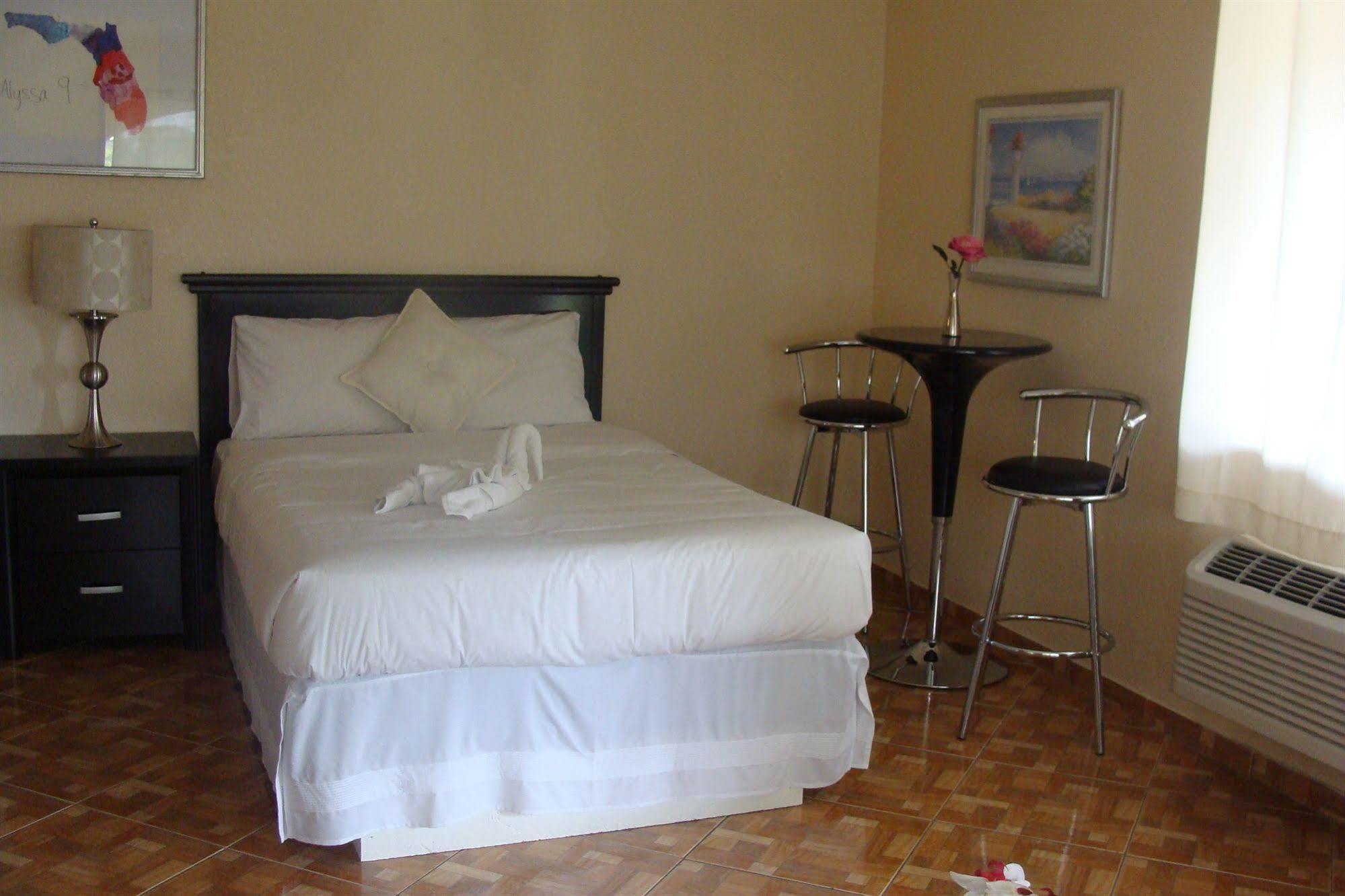 Sevilla Inn Kissimmee- Near Disney Экстерьер фото